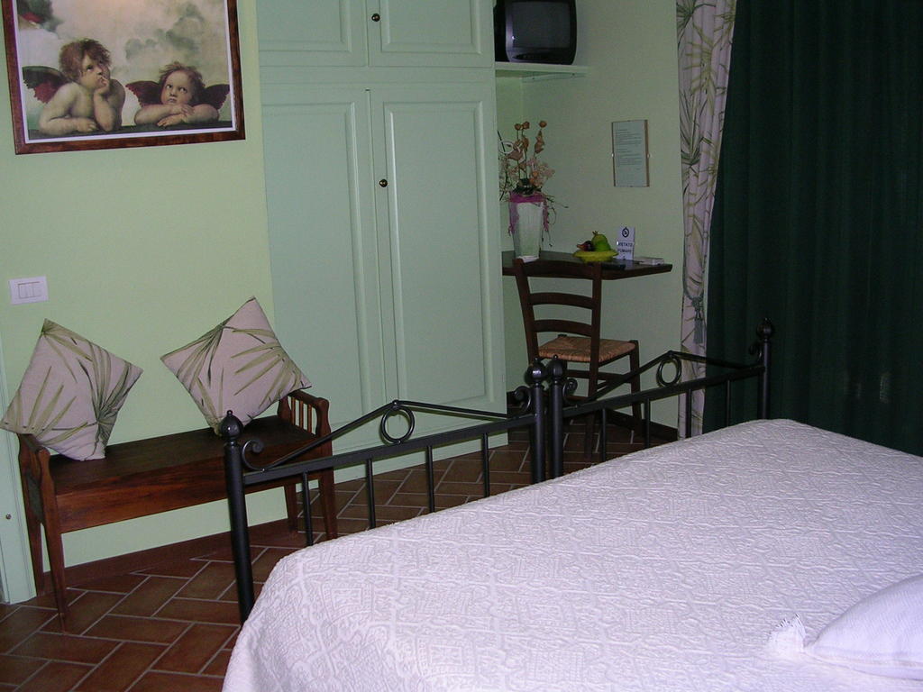 Giannetti Bed & Breakfast Villa Poggio alle Mura Room photo